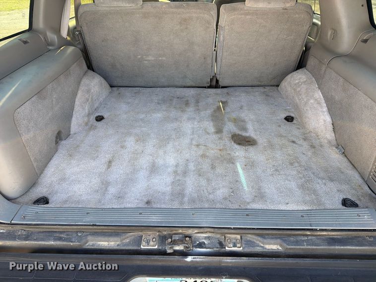 image for item FN2685 1998 Chevrolet Tahoe SUV