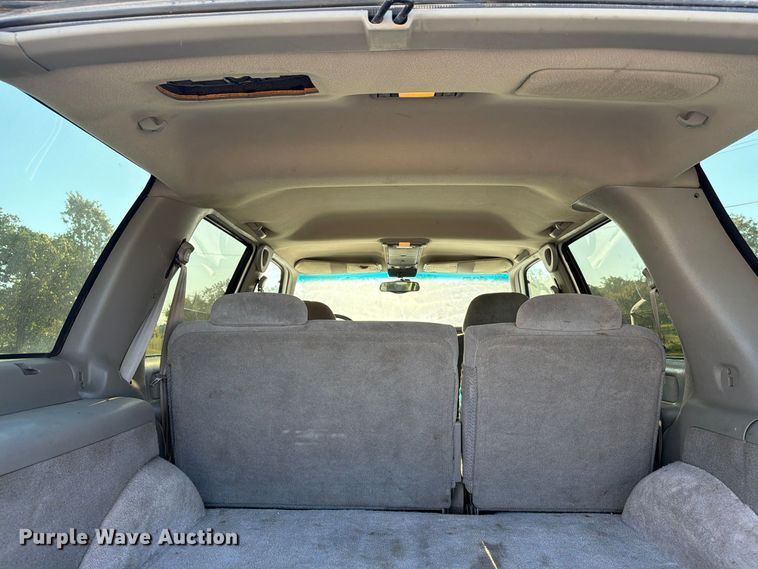 image for item FN2685 1998 Chevrolet Tahoe SUV