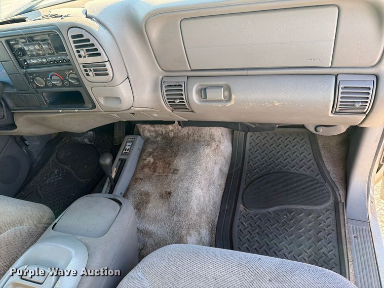 image for item FN2685 1998 Chevrolet Tahoe SUV