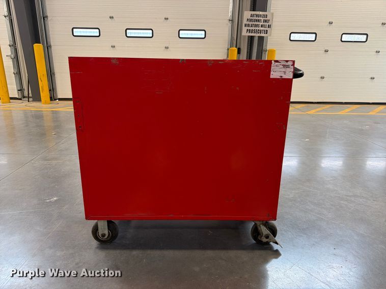 image for item FP3198 Snap-On tool box