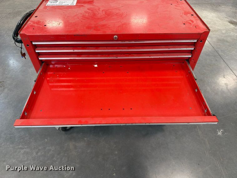 image for item FP3198 Snap-On tool box