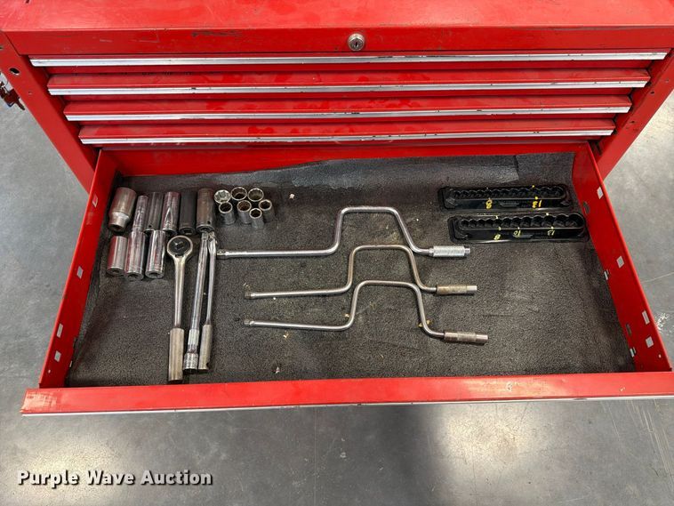 image for item FP3198 Snap-On tool box