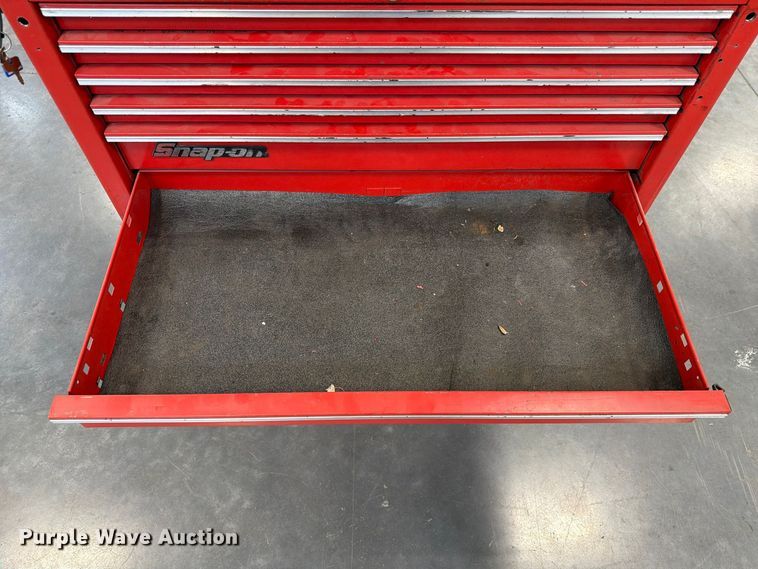 image for item FP3198 Snap-On tool box