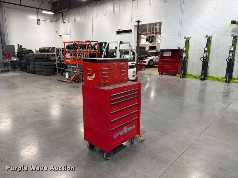 image for item FP3204 2003 Matco Tools MB3315RB tool box