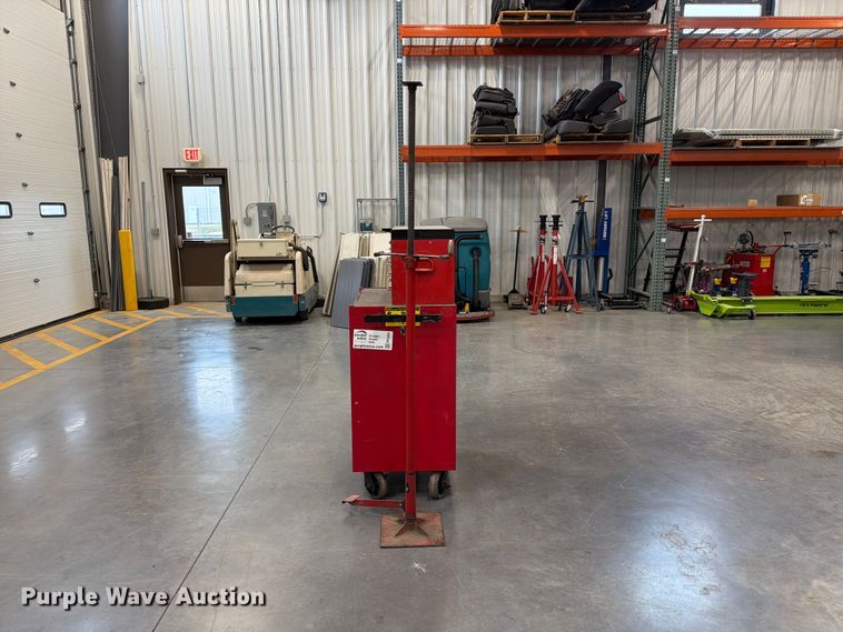 image for item FP3204 2003 Matco Tools MB3315RB tool box