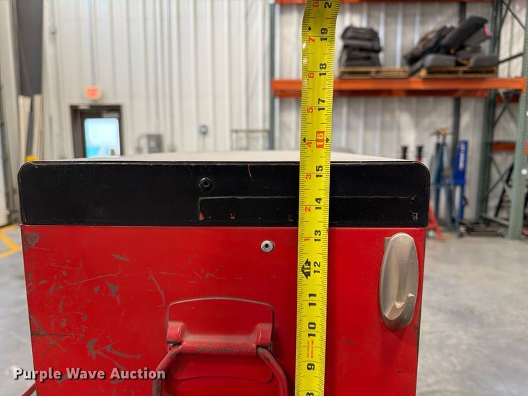 image for item FP3204 2003 Matco Tools MB3315RB tool box