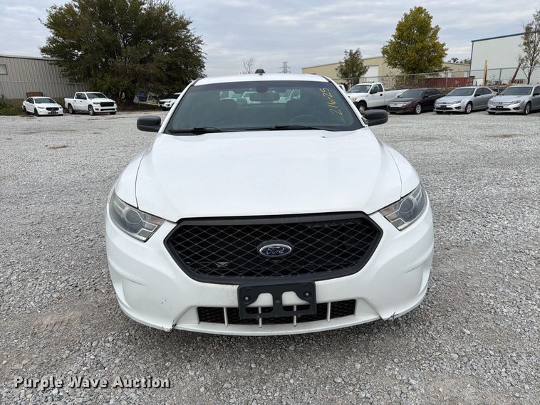 image for item FP3206 2017 Ford Taurus Police Interceptor 