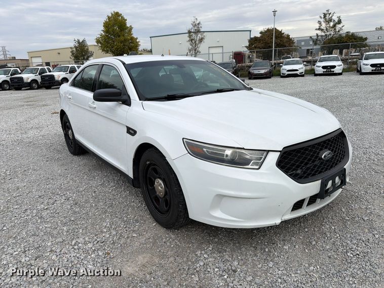 image for item FP3206 2017 Ford Taurus Police Interceptor 