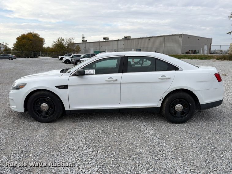 image for item FP3206 2017 Ford Taurus Police Interceptor 