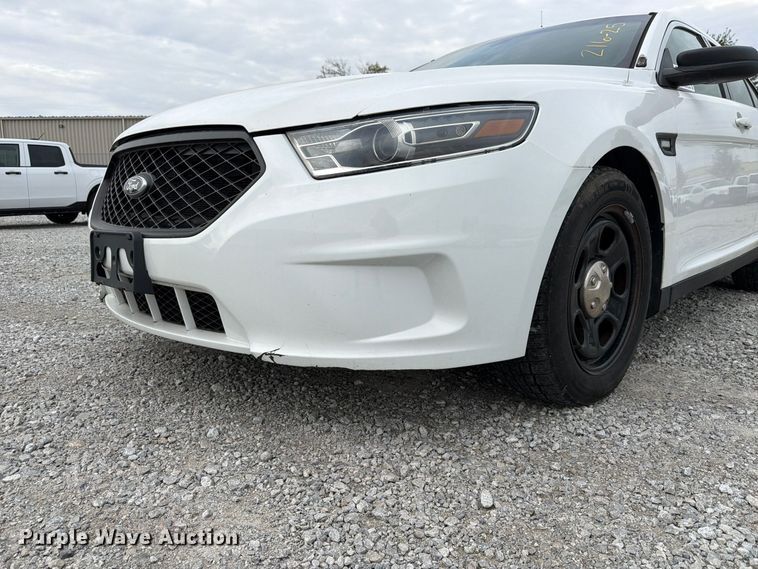 image for item FP3206 2017 Ford Taurus Police Interceptor 