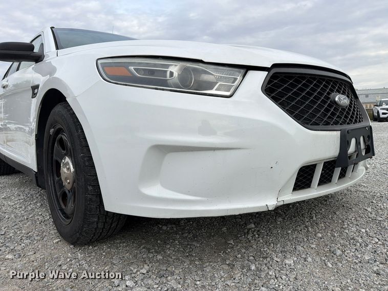 image for item FP3206 2017 Ford Taurus Police Interceptor 