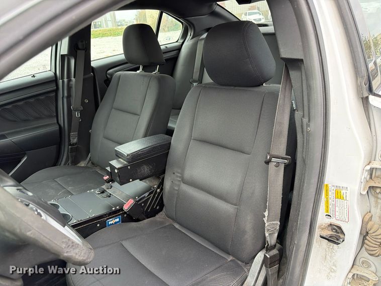 image for item FP3206 2017 Ford Taurus Police Interceptor 