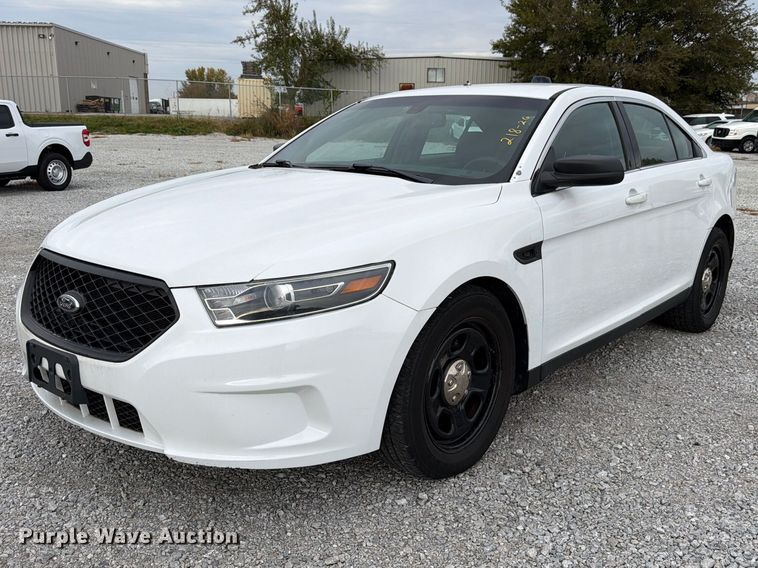 image for item FP3209 2017 Ford Taurus Police Interceptor 