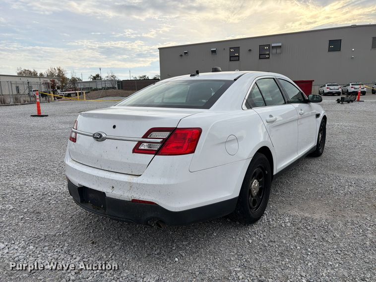 image for item FP3209 2017 Ford Taurus Police Interceptor 