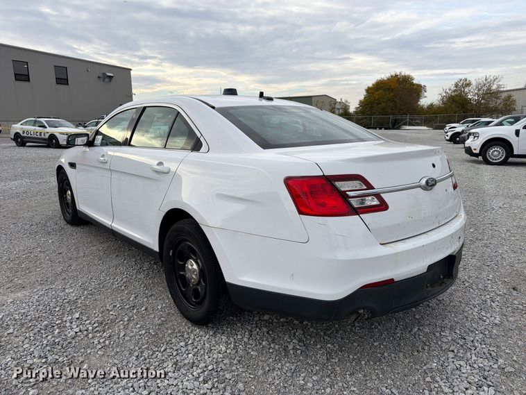image for item FP3209 2017 Ford Taurus Police Interceptor 