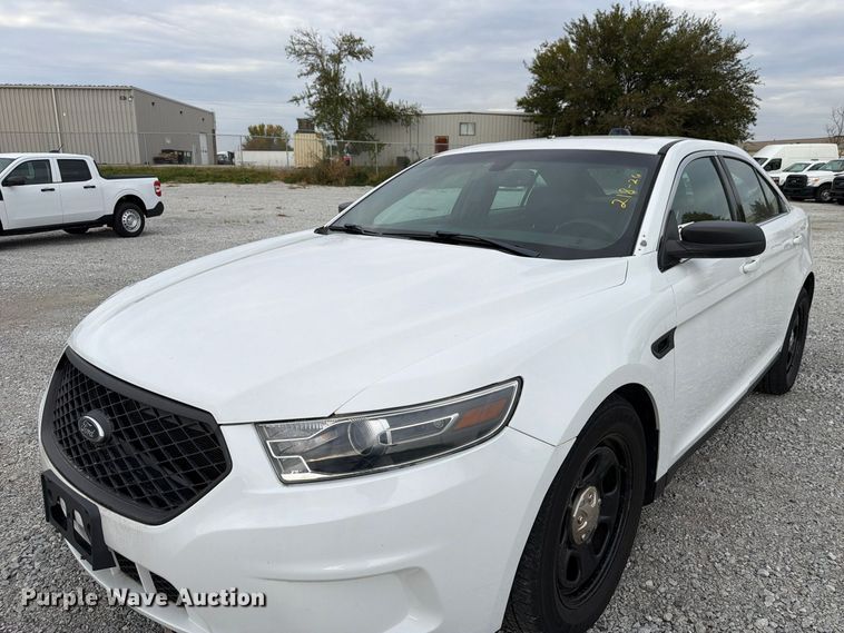 image for item FP3209 2017 Ford Taurus Police Interceptor 