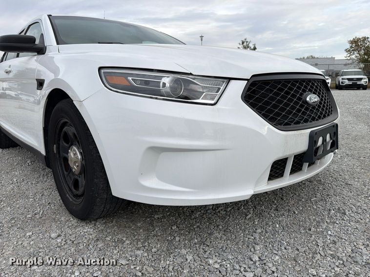 image for item FP3209 2017 Ford Taurus Police Interceptor 