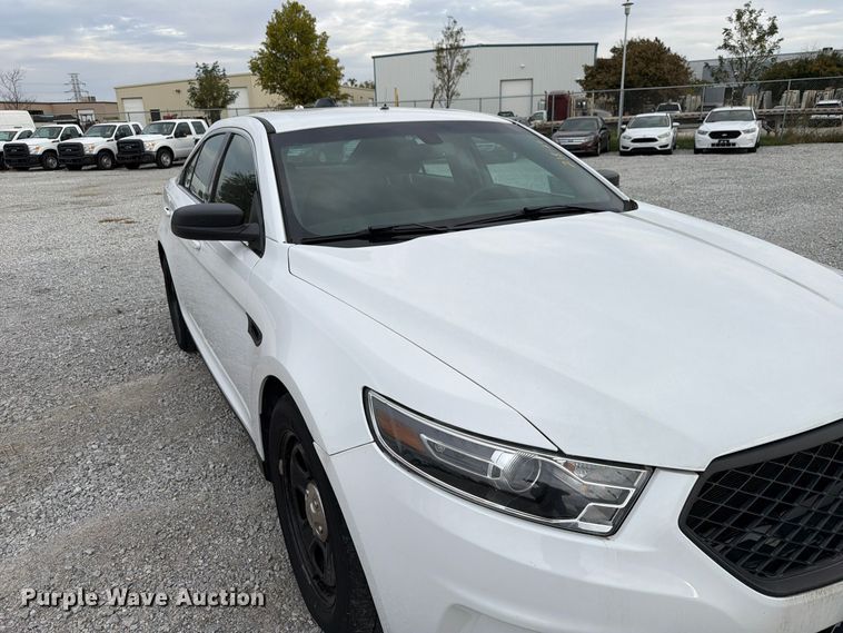 image for item FP3209 2017 Ford Taurus Police Interceptor 