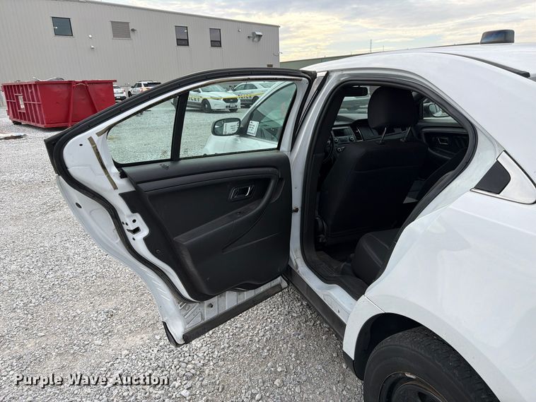 image for item FP3209 2017 Ford Taurus Police Interceptor 