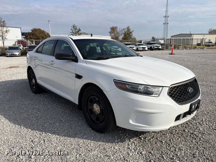 image for item FP3210 2019 Ford Taurus Police Interceptor 