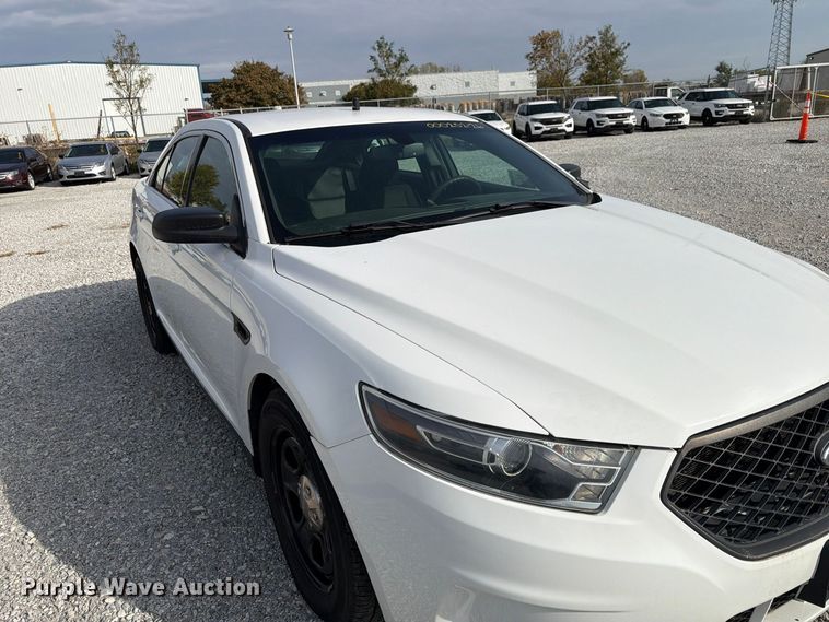 image for item FP3210 2019 Ford Taurus Police Interceptor 