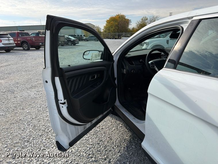 image for item FP3210 2019 Ford Taurus Police Interceptor 
