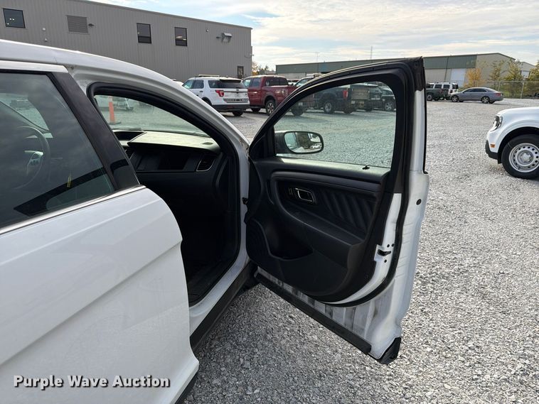 image for item FP3210 2019 Ford Taurus Police Interceptor 