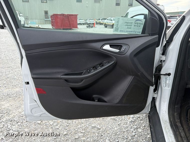 image for item FP3211 2017 Ford Focus 