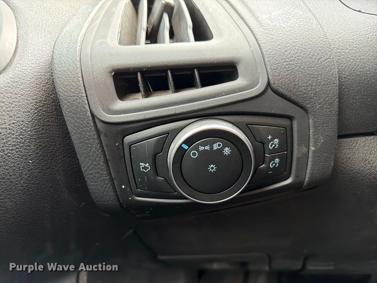 image for item FP3211 2017 Ford Focus 