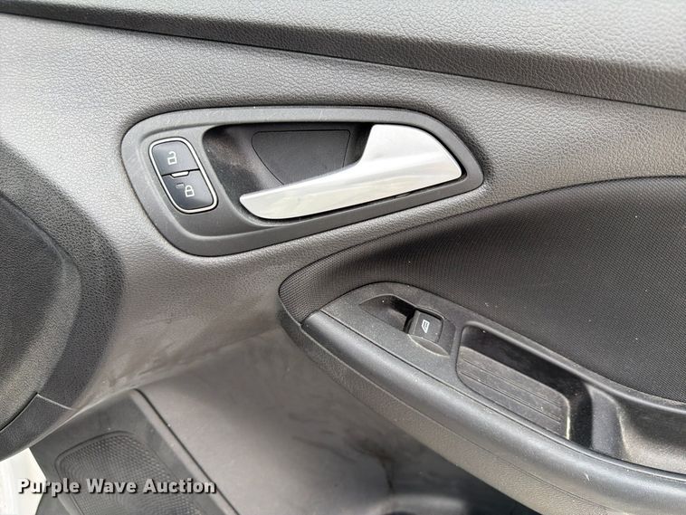 image for item FP3211 2017 Ford Focus 