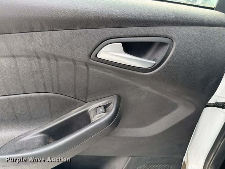image for item FP3211 2017 Ford Focus 