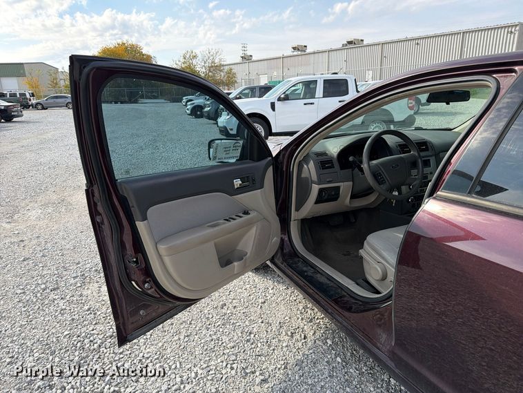 image for item FP3212 2012 Ford Fusion 