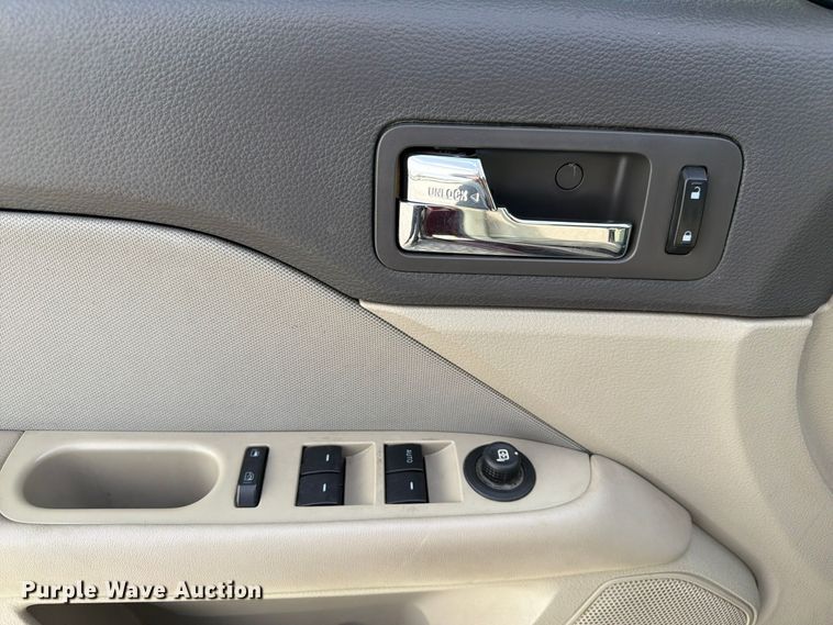 image for item FP3212 2012 Ford Fusion 