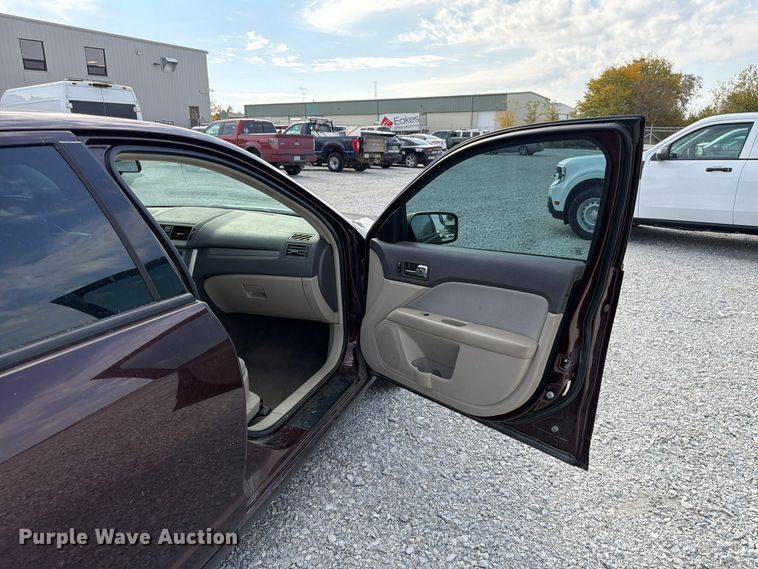 image for item FP3212 2012 Ford Fusion 