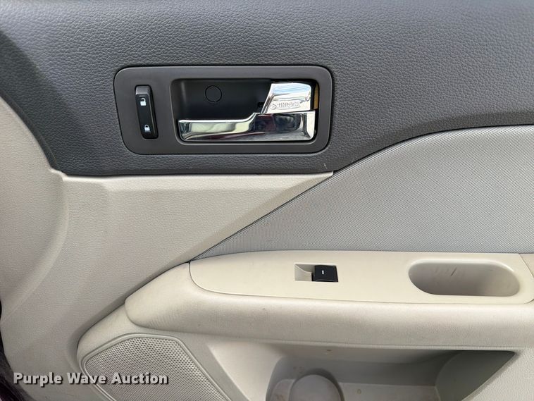 image for item FP3212 2012 Ford Fusion 