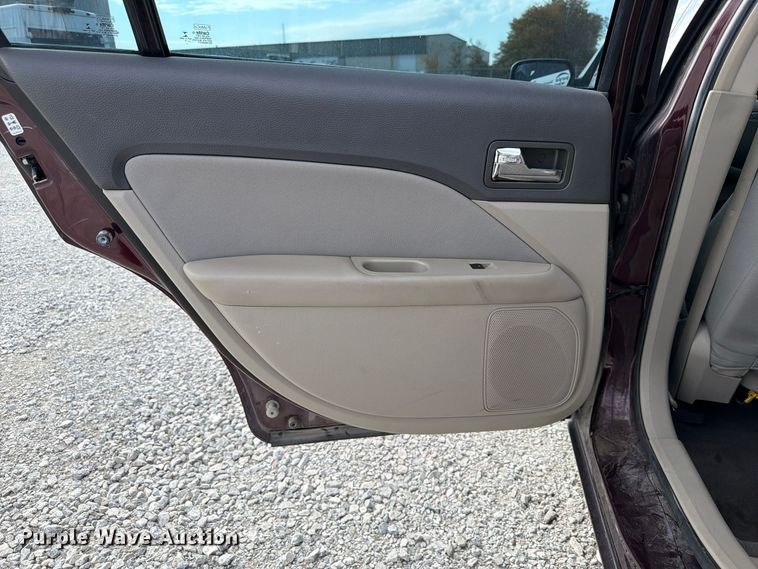 image for item FP3212 2012 Ford Fusion 