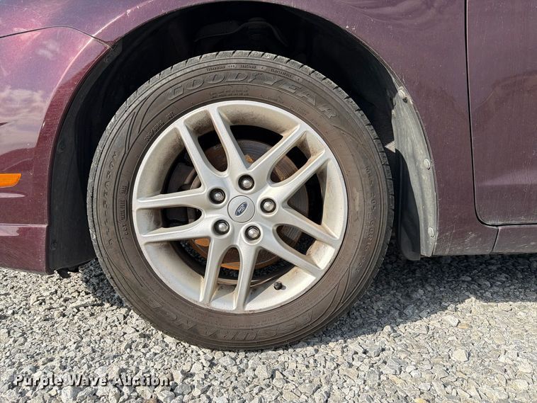 image for item FP3212 2012 Ford Fusion 