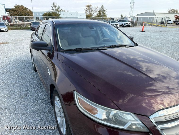 image for item FP3213 2011 Ford Taurus 