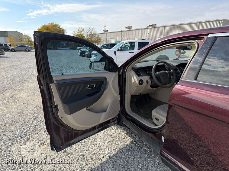 image for item FP3213 2011 Ford Taurus 