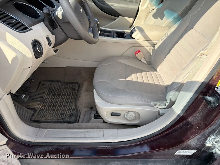 image for item FP3213 2011 Ford Taurus 