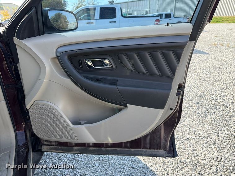 image for item FP3213 2011 Ford Taurus 
