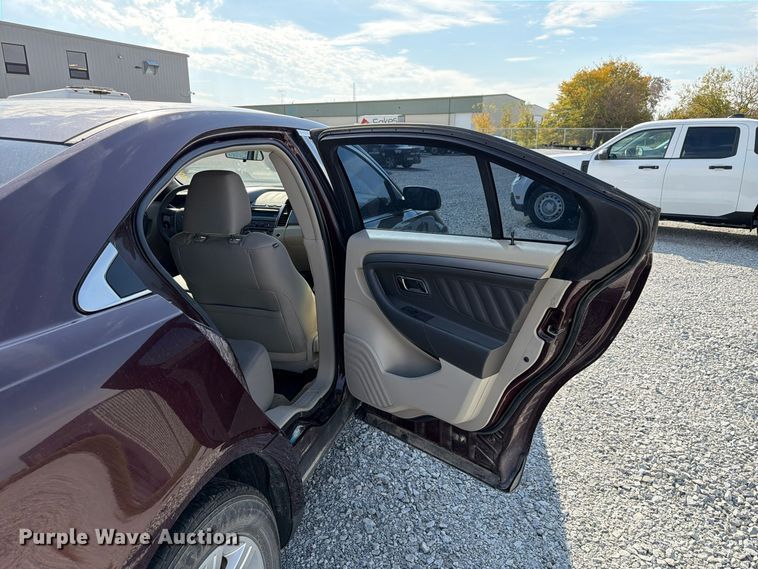 image for item FP3213 2011 Ford Taurus 