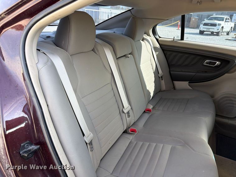 image for item FP3213 2011 Ford Taurus 