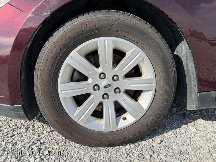 image for item FP3213 2011 Ford Taurus 