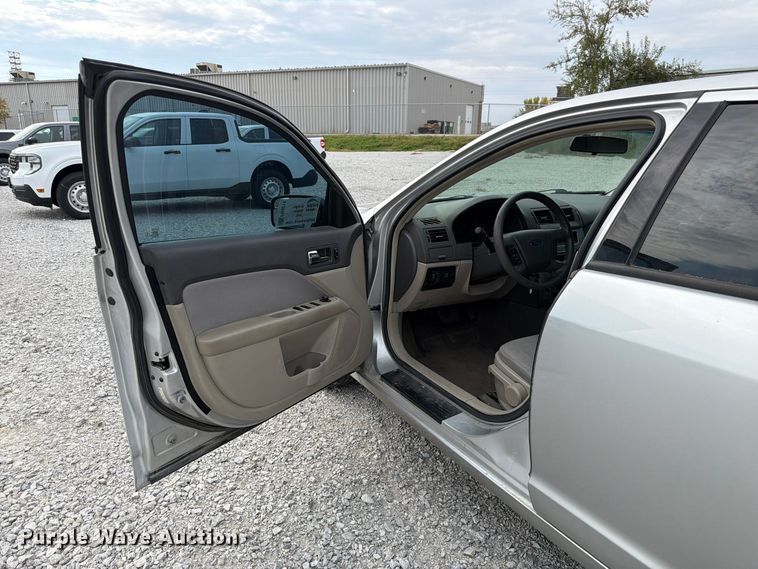 image for item FP3214 2012 Ford Fusion 