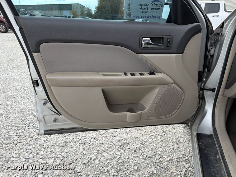 image for item FP3214 2012 Ford Fusion 