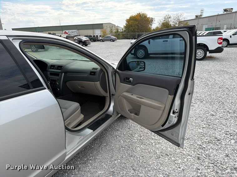 image for item FP3214 2012 Ford Fusion 
