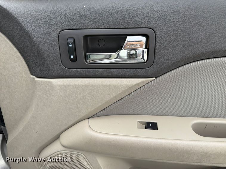 image for item FP3214 2012 Ford Fusion 