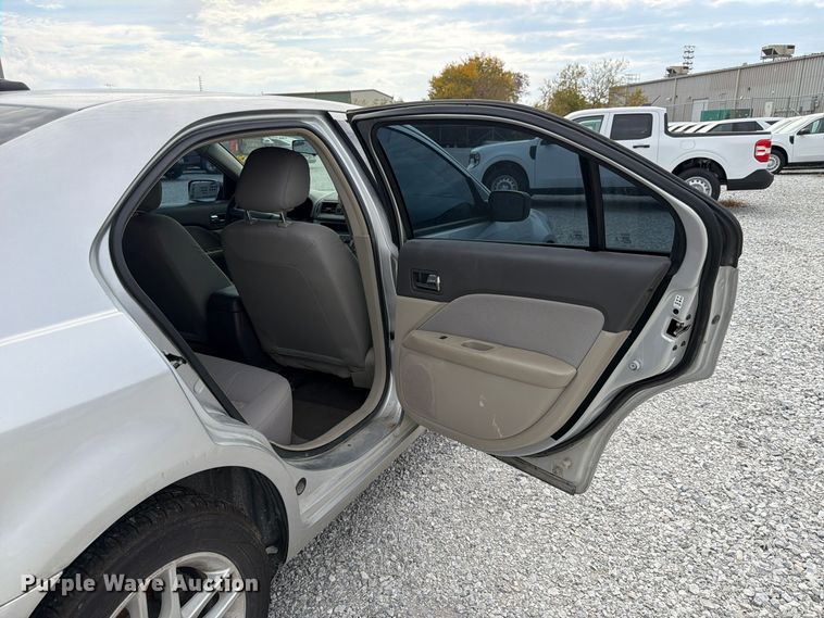 image for item FP3214 2012 Ford Fusion 