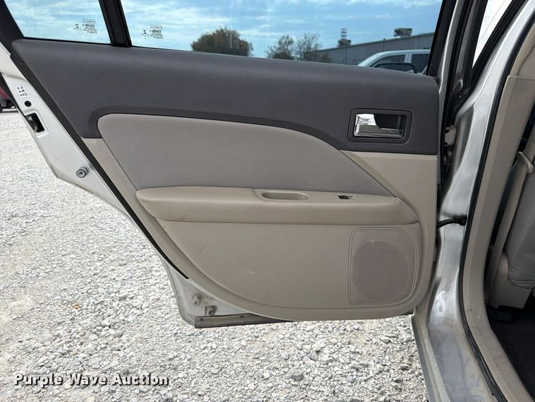 image for item FP3214 2012 Ford Fusion 